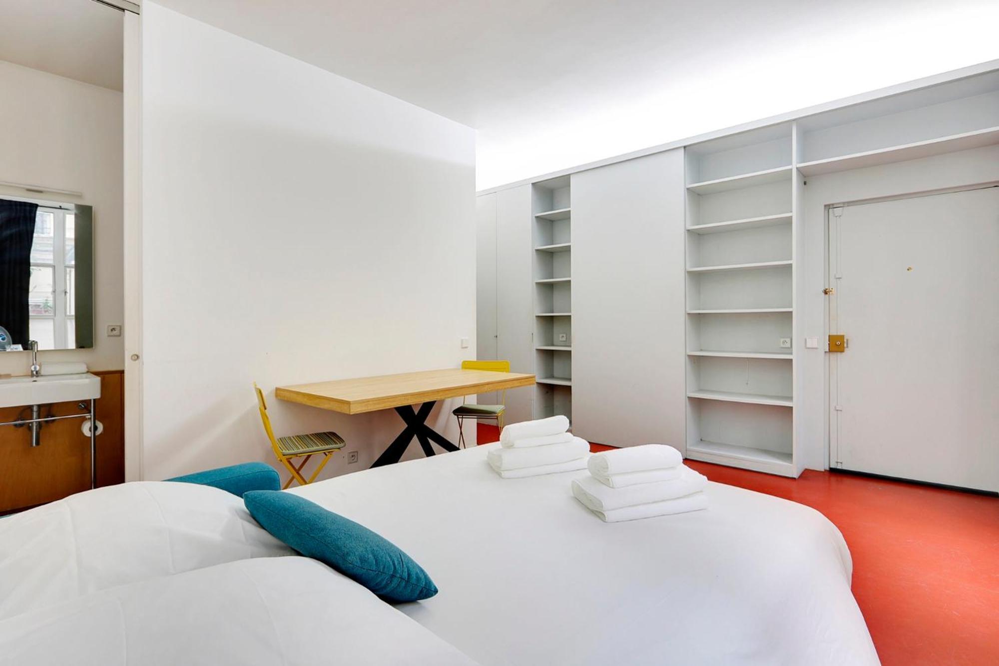 Le Plumassier Du Roi Apartment Париж Екстериор снимка